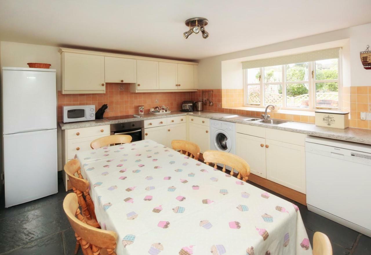 Long Barn Holiday Cottages Newton Abbot Bagian luar foto